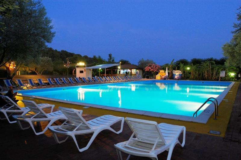 Nausicaa Village Sant'Andrea Apostolo dello Ionio Buitenkant foto